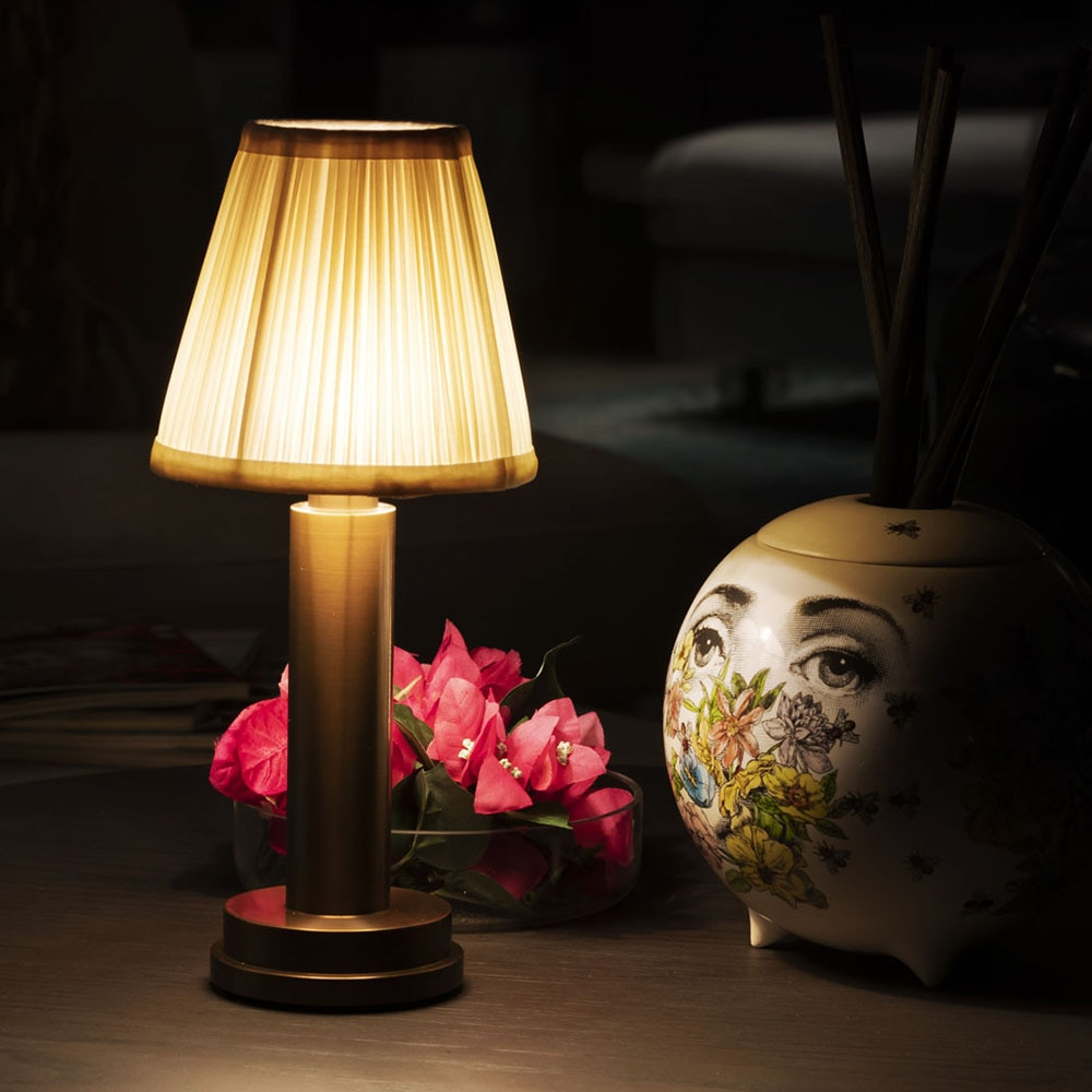 Aura Light - Wireless Rechargeable Table Lamp