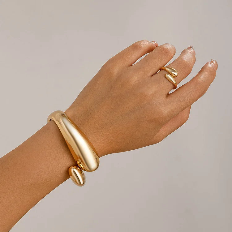 Celina - Shiny Cross Bracelet for Women