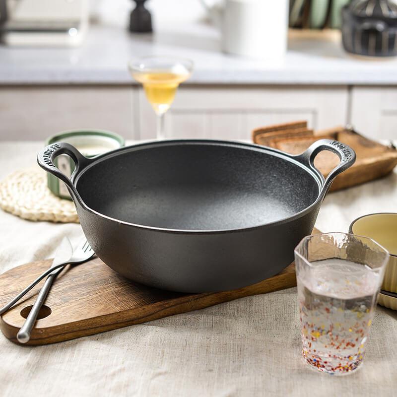 CastePrima - Cast Iron Pan with Wooden Lid