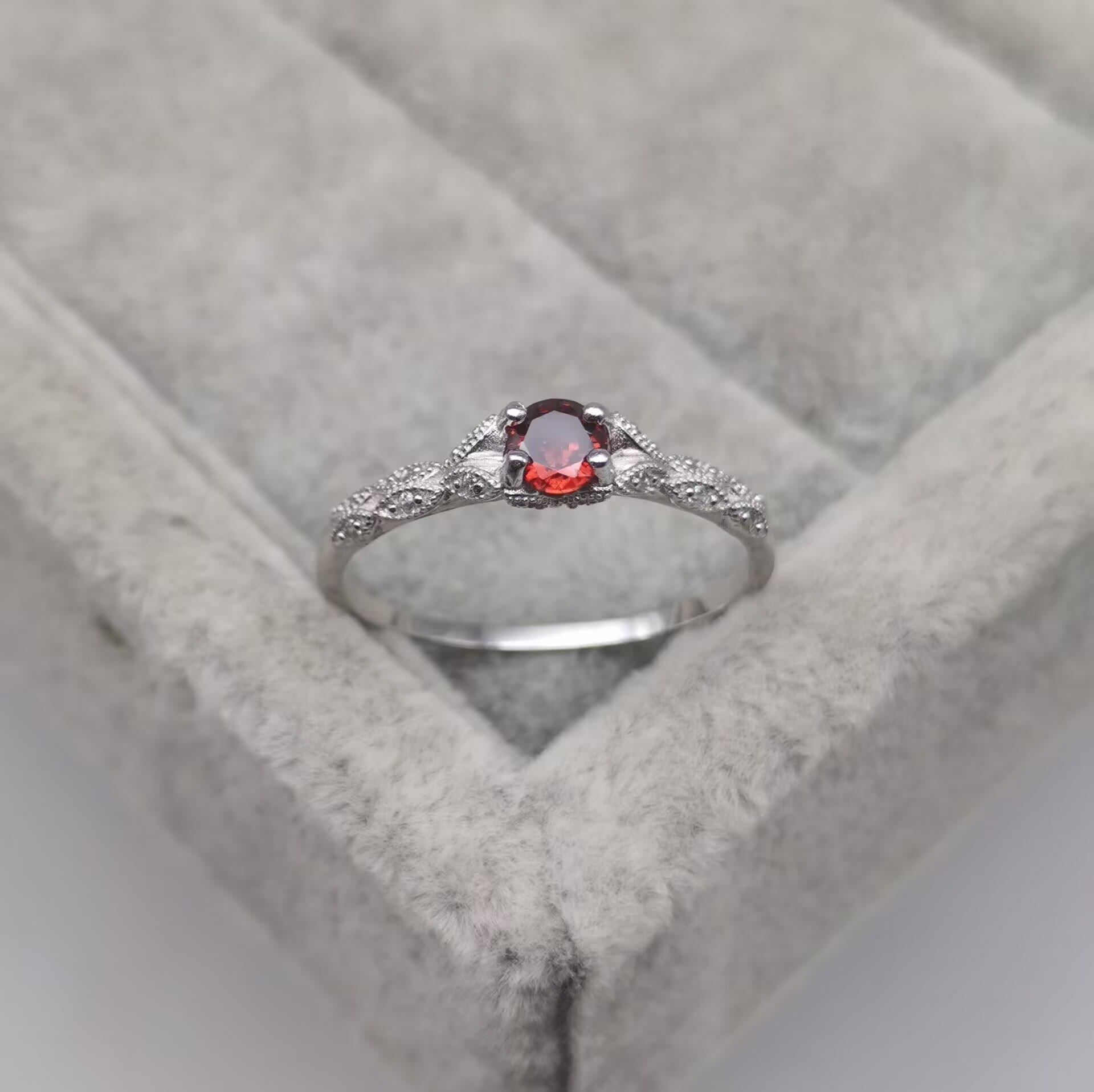 Nova - Minimalist Amethyst & Zirconia Ring for Women