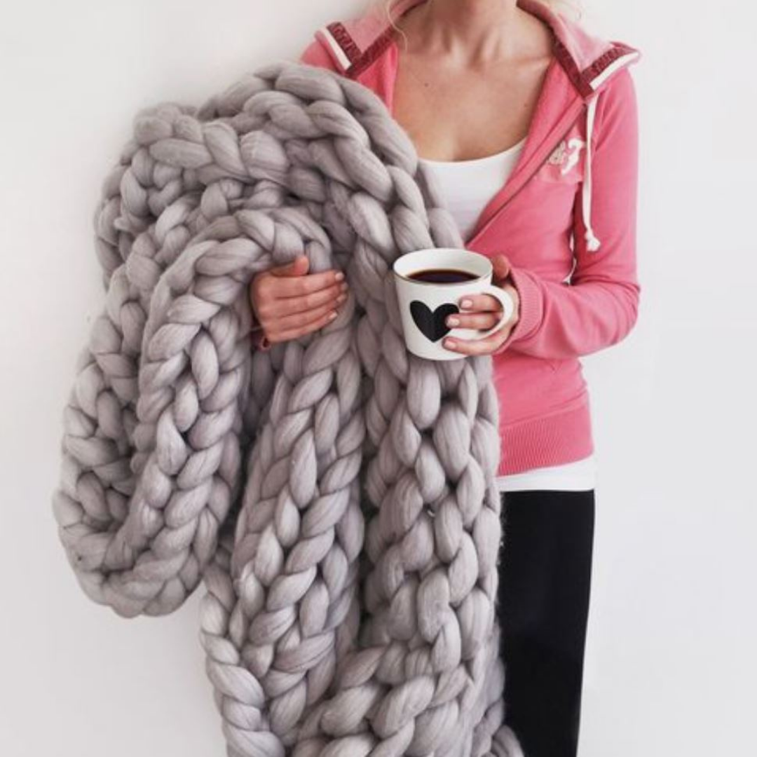 WinterVibe DIY Blanket - Cozy Chunky Knit Kit for Winter