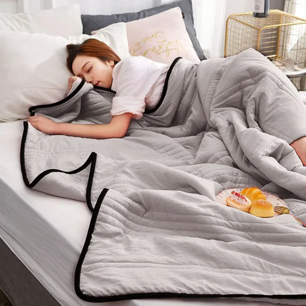 CoolBreeze - Breathable Cooling Summer Duvet