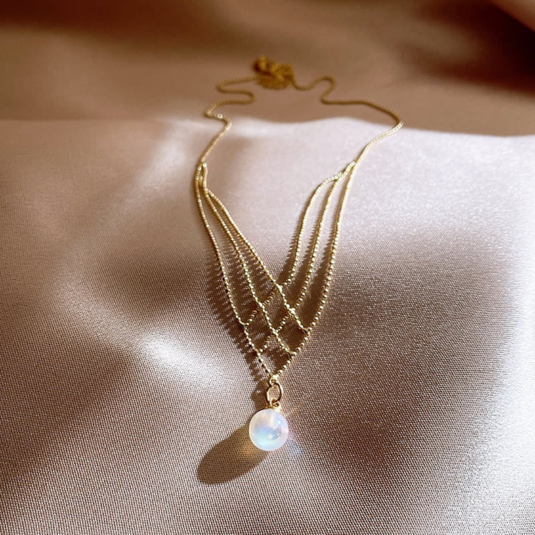 PearlGlow Necklace - Elegant Woven Pearl Jewelry