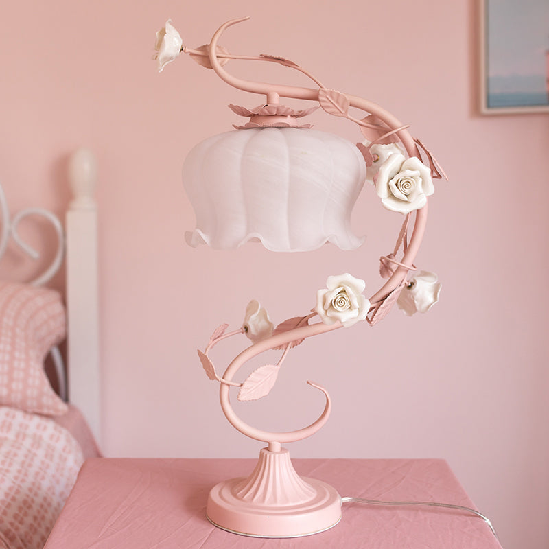 BellaStylish Rose Lamp - Elegant Floral Table Light