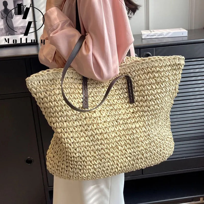 Dionne - Elegant Leather Handbag for Women