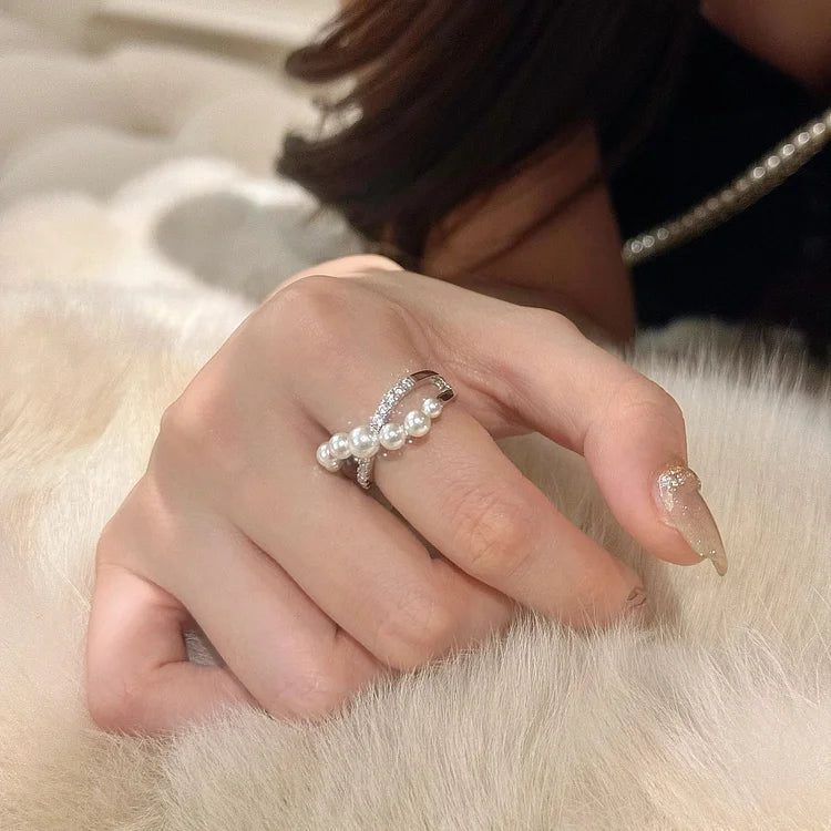 Isadora Adjustable Vintage Ring with Sparkling Zirconia and Pearl