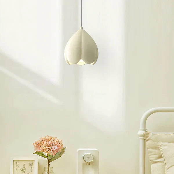 FlowerGlow Pendant - Cream Cottage Ceiling Lamp