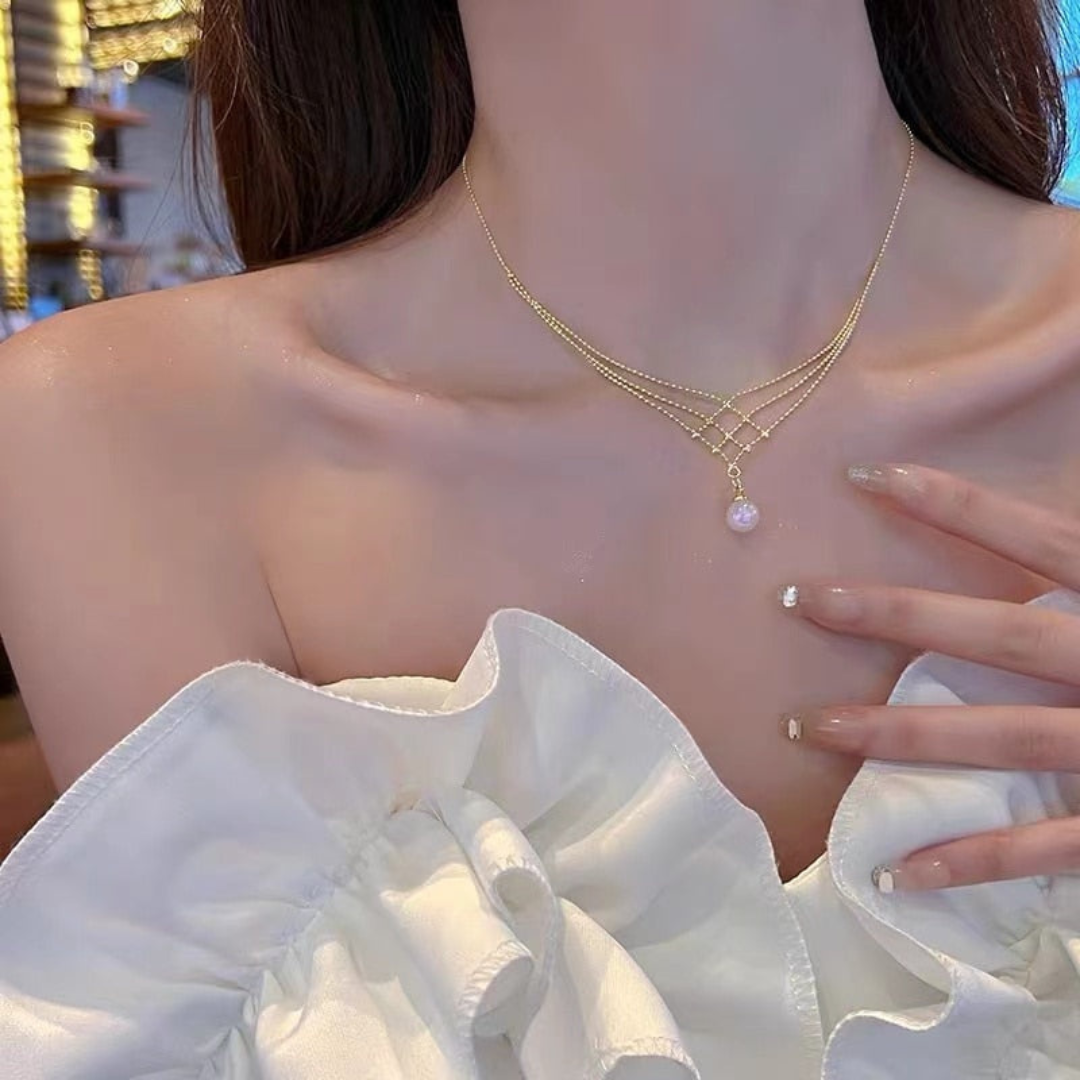 PearlGlow Necklace - Elegant Woven Pearl Jewelry