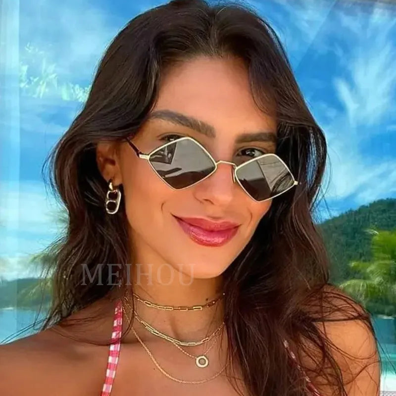 MayaVision - Retro Diamond-Shaped Sunglasses