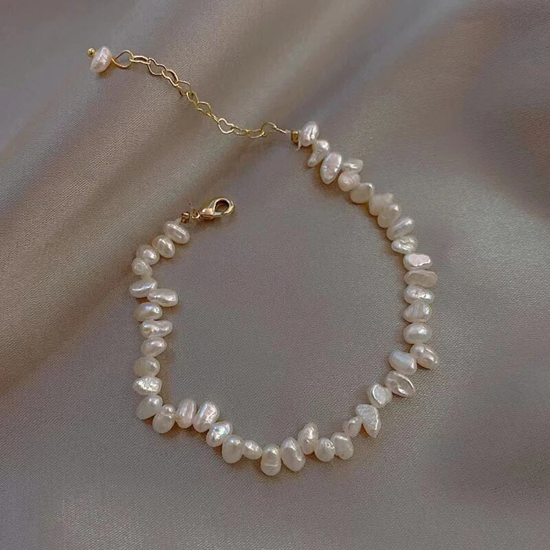 Freshwater Pearl Bracelet - Elegant White Pearls with Adjustable Fit