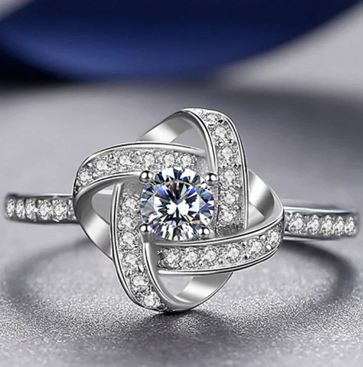 Love Knot Ring - Adjustable 18k White Gold Cubic Zirconia Ring
