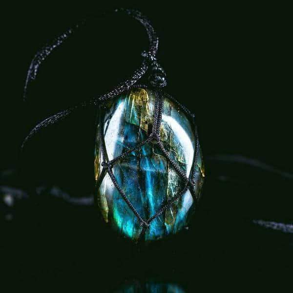 Aris - Labradorite Pendant Necklace