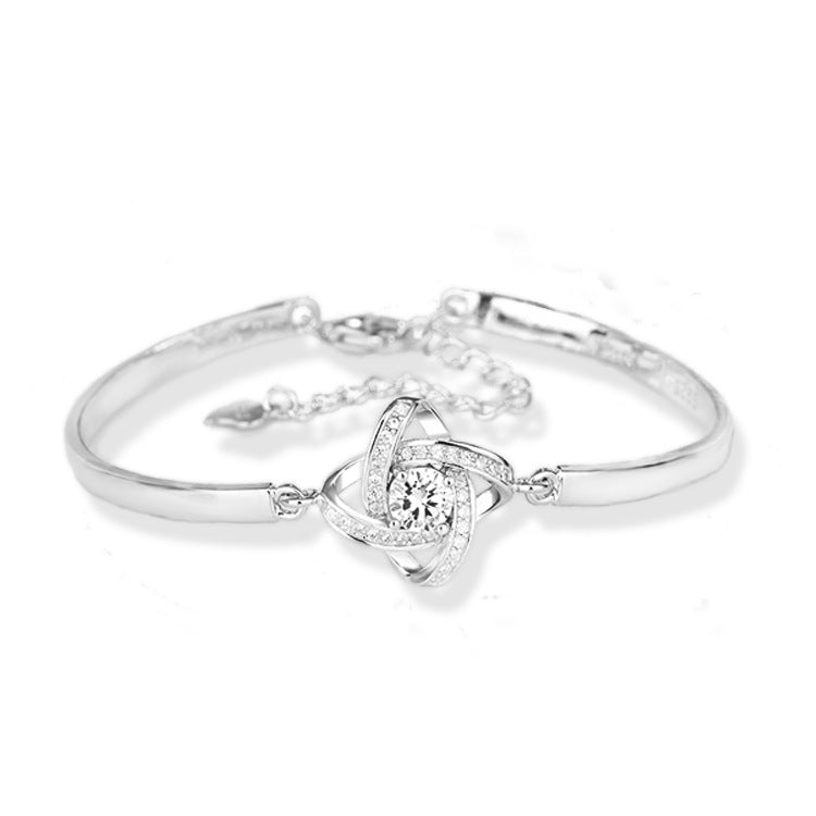 Love Knot Bracelet - Elegant 925 Silver Bracelet for Everyday Wear