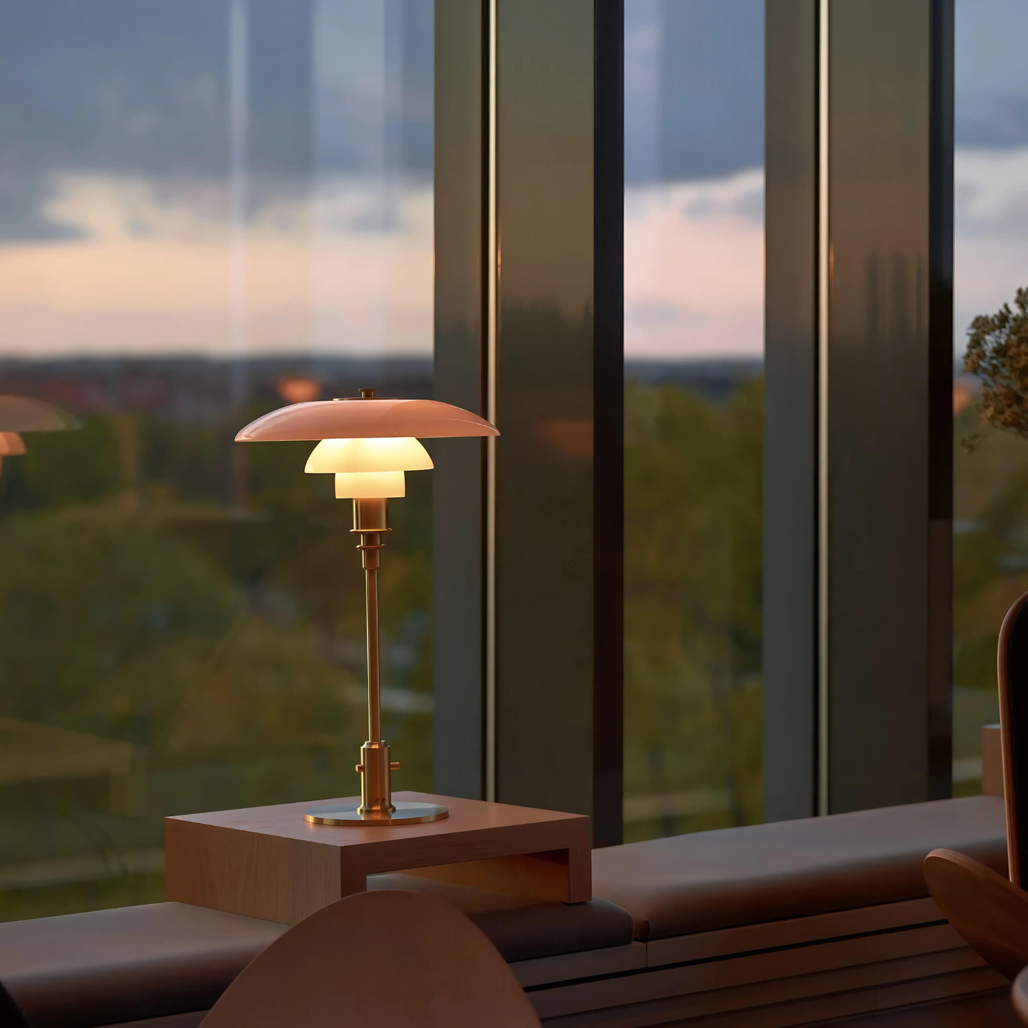 Lumière Serein Metal Table Lamp