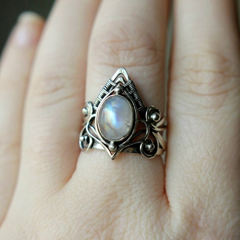 Clara - Vintage Sterling Silver Moonstone Ring for Women