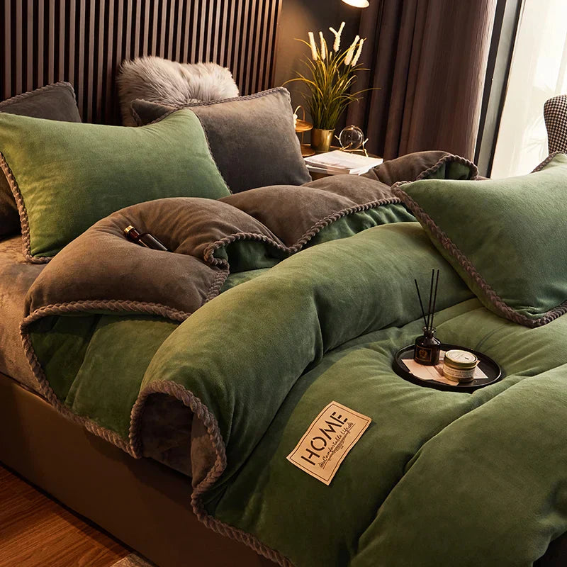 PlushHaven Fleece Duvet Set - King Size Warmth
