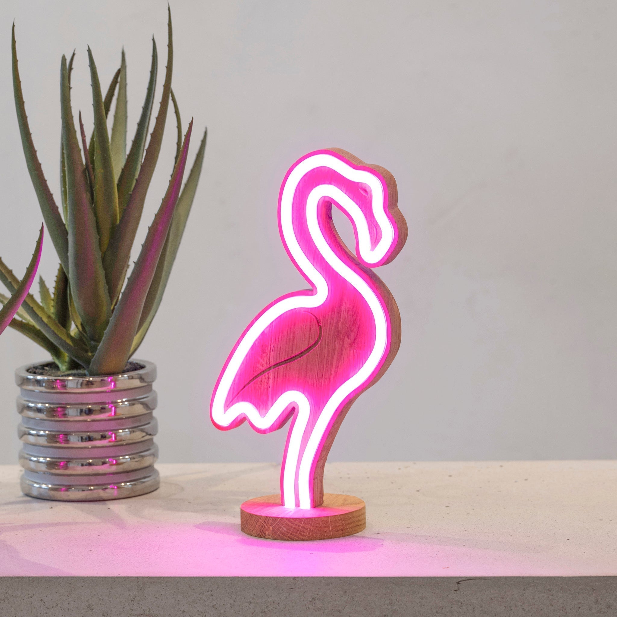 TropicalGlow - Wooden Neon Lamp with Remote