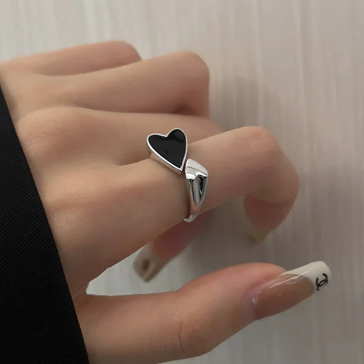 Evelyn - Adjustable Symmetrical Heart Ring for Women
