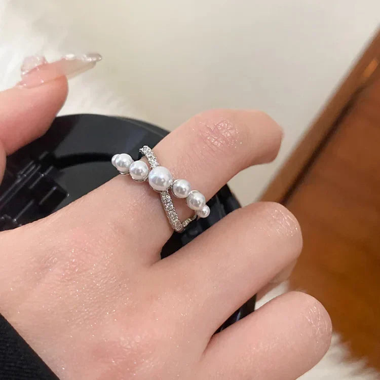 Isadora Adjustable Vintage Ring with Sparkling Zirconia and Pearl
