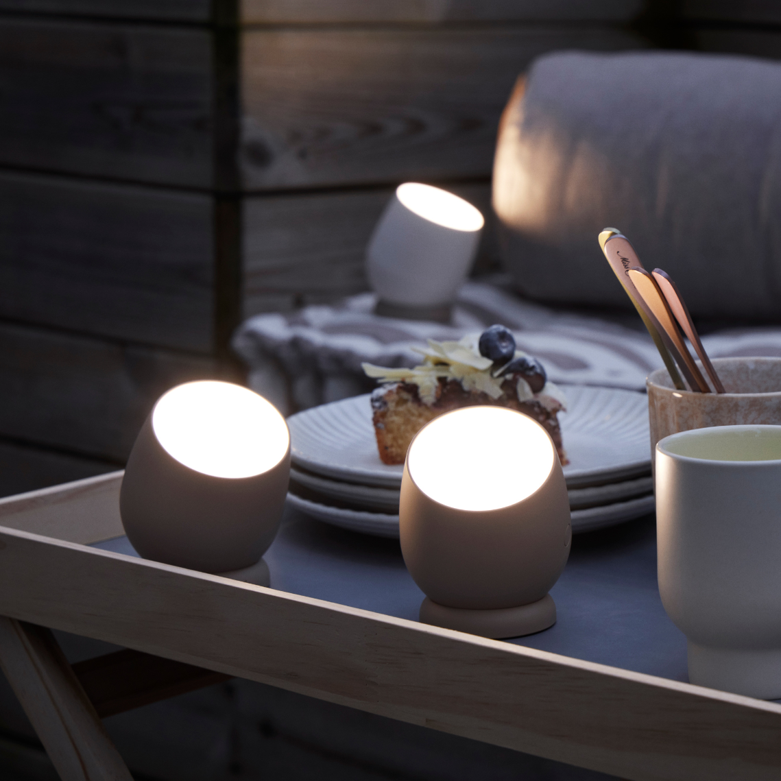 GlowTouch - Dimmable Wireless Table Lamp