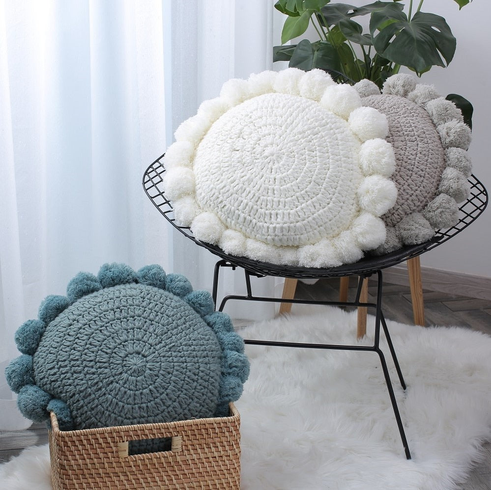 CozyCushion - Stylish Round Decorative Throw Pillow