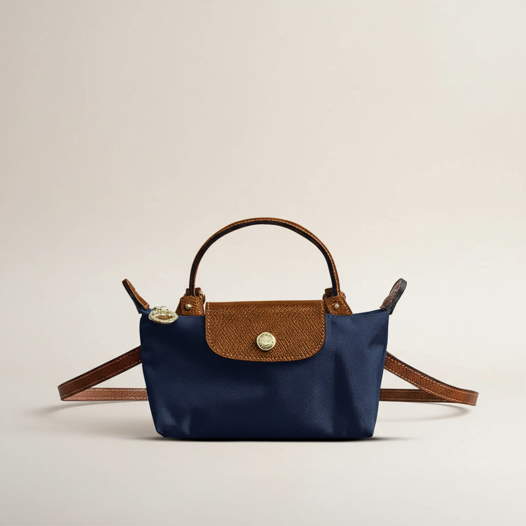 ChicCarry | Stylish Handbag with Versatile Design for Any Occasion 0