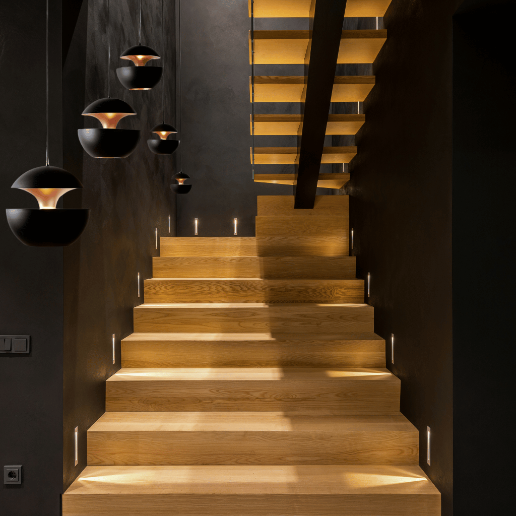 GoldGlow Pendant - Gold-Lined Dining Ceiling Lamp
