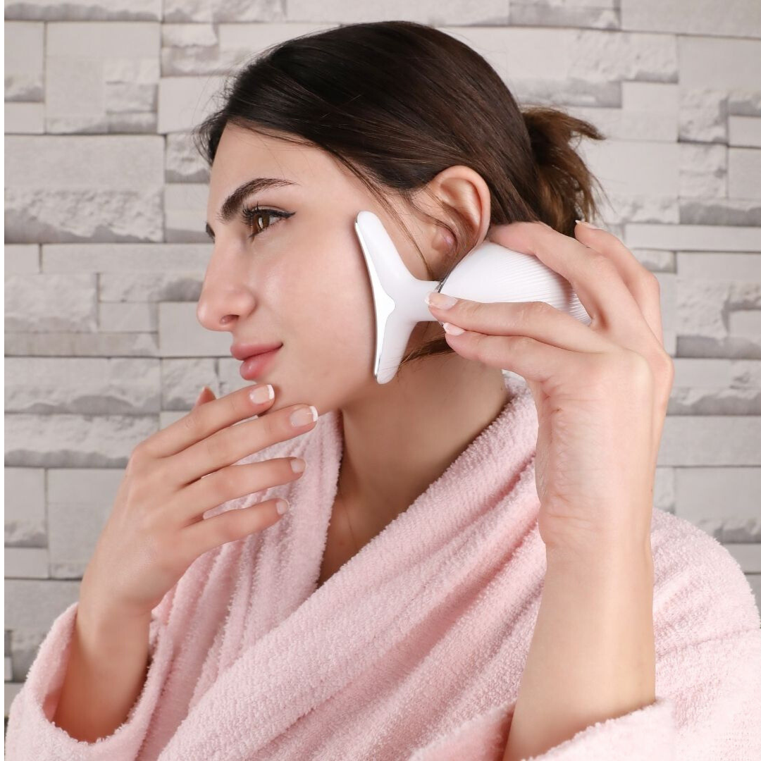 SereneTouch – 3-in-1 Face & Neck Massager