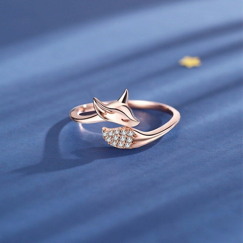 Finn - Rose Silver Fox Ring for Women
