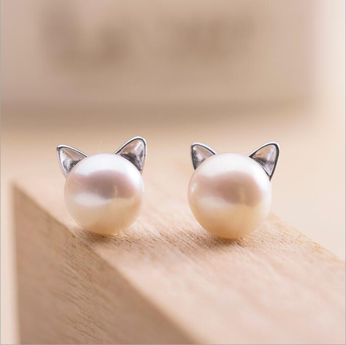Selia - Silver Cat Earrings with Natural Pearls for Women