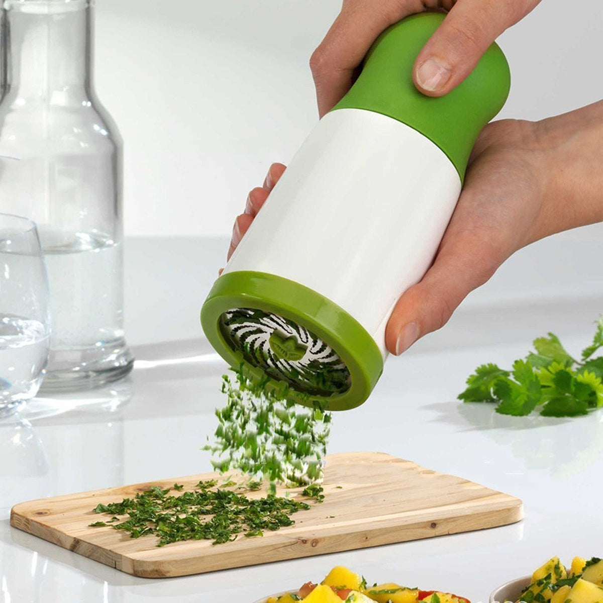 GrindMaster Herb Grinder - Fast and Precise Herb and Spice Cutter