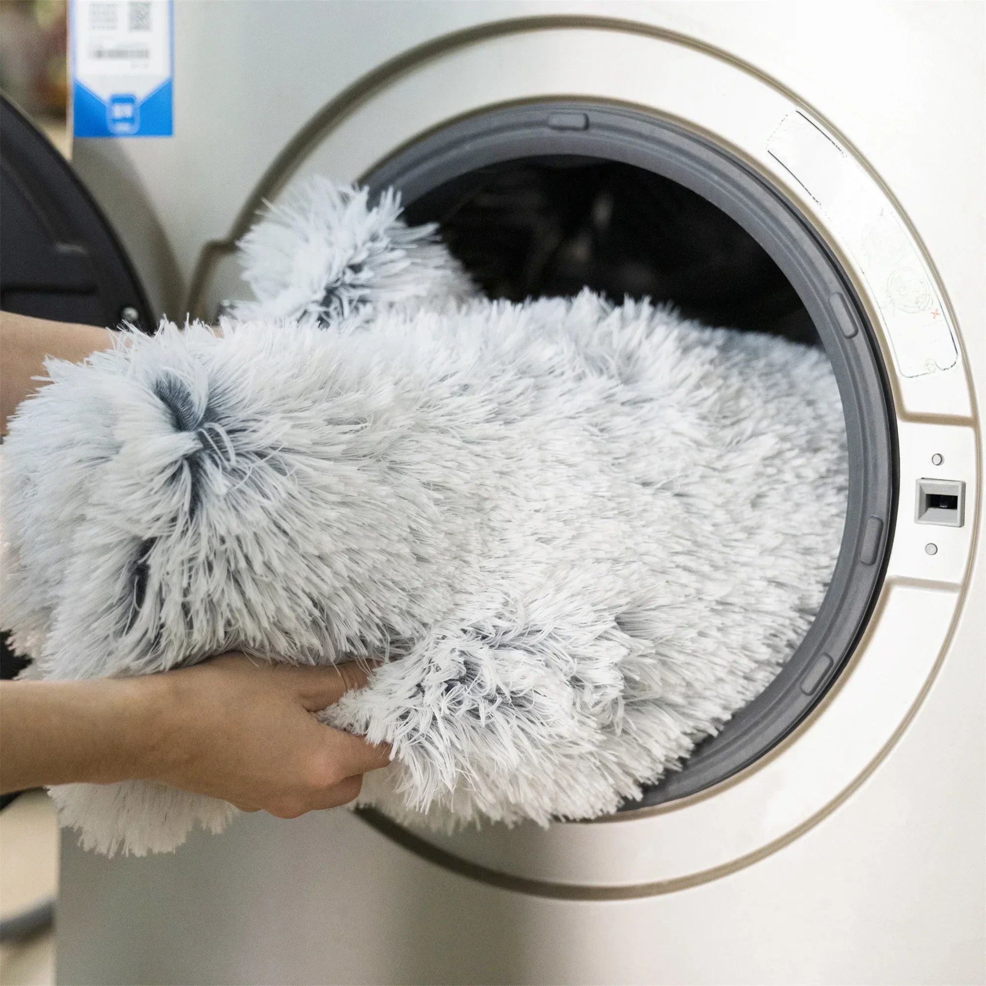 Quishy PetBed - Washable Plush Pet Blanket Bed