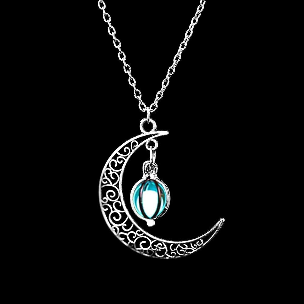 Lunara Glowing Moonlight Necklace - Mystical Silver