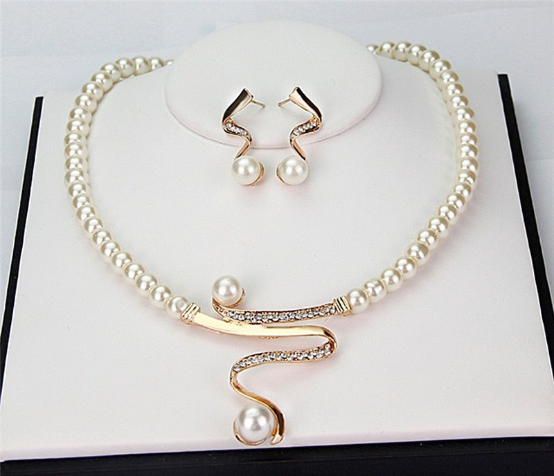 Serena Pearl Jewelry Set - Elegant Natural Pearl Necklace and Earrings