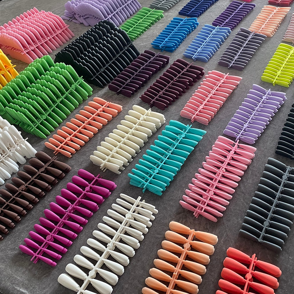 ChicNails Matte Press-On Nails Set (24 pcs)