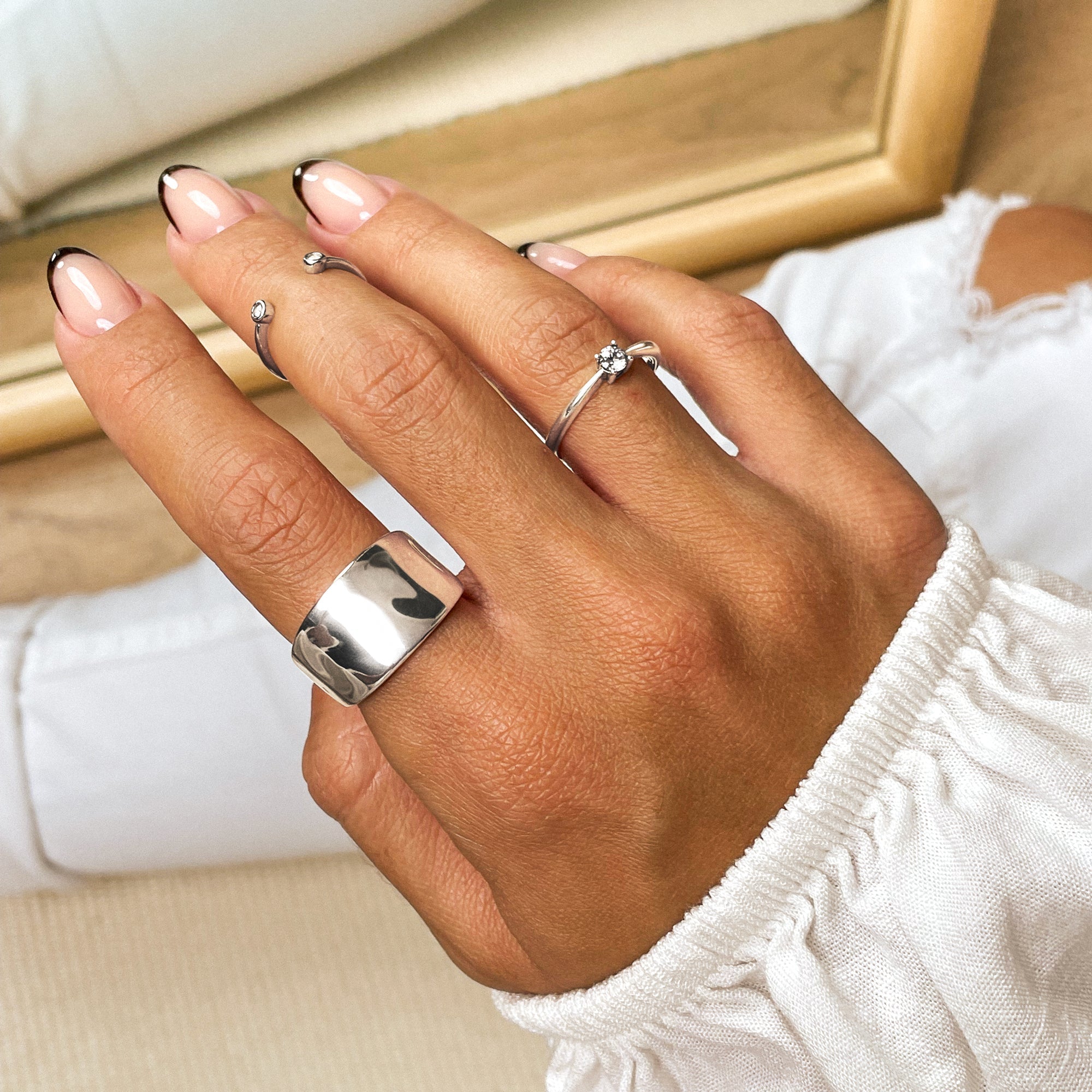 Elena - Solitaire Zirconia Ring for Women