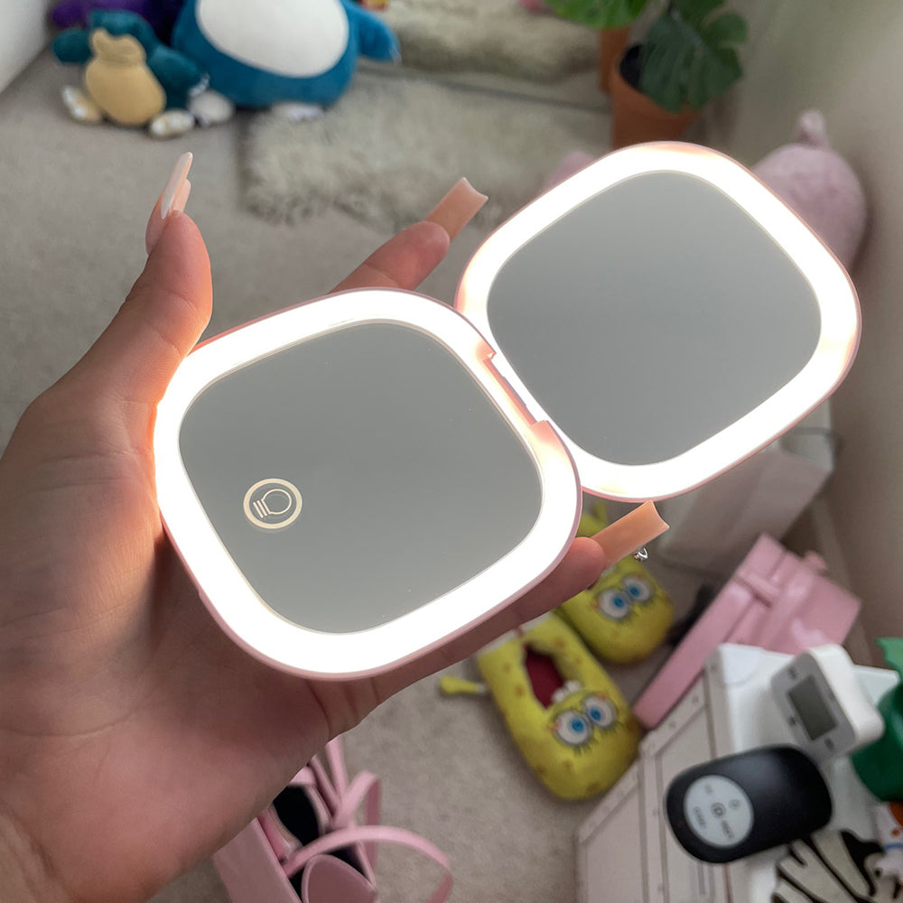 GlowMirror - LED Lighted Beauty Mirror