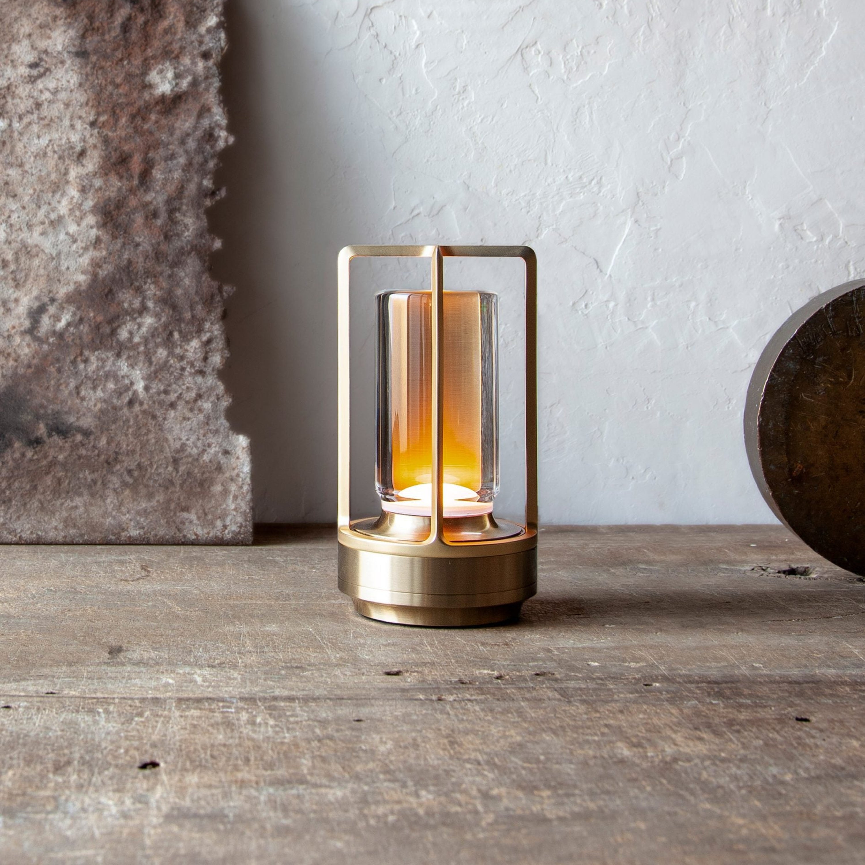Luminara | Elegant Modern Aluminum Acrylic Table Lamp 5