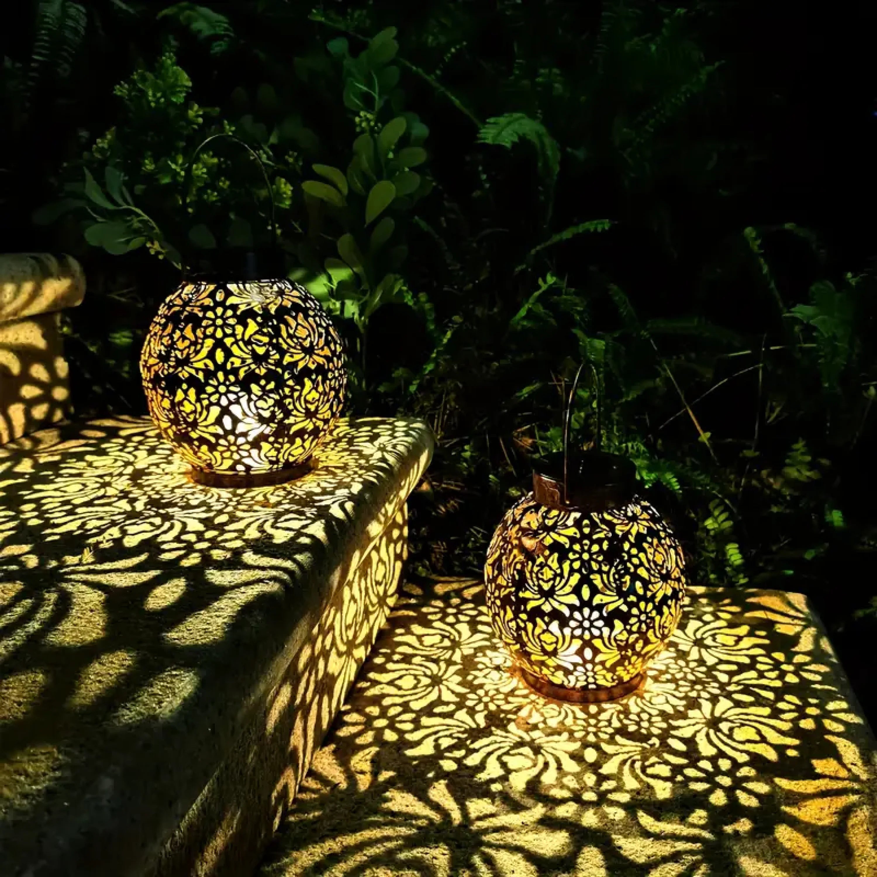 LunaGlow | Elegant Retro Solar Garden Lamp for Enchanting Spaces 7