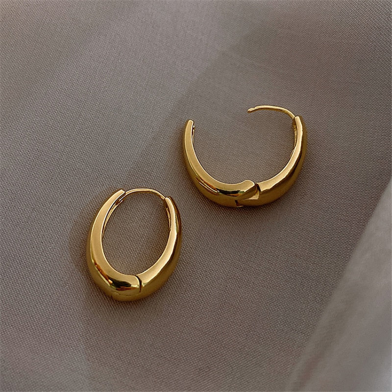 Gold Hoop Earrings - Classic 18k Gold-Plated Round Hoops