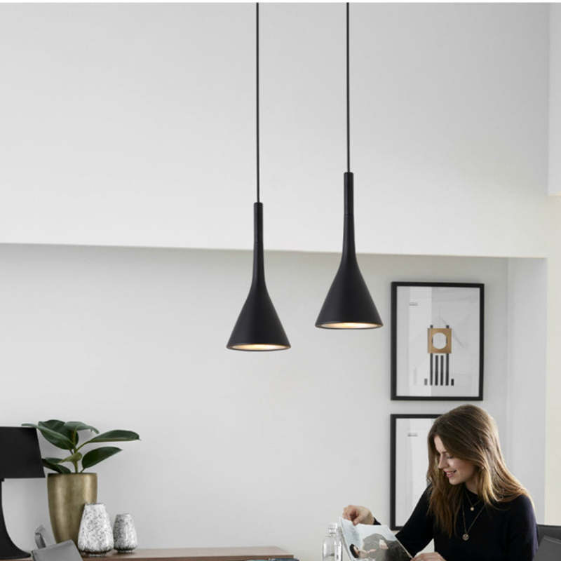Modern Triangle Pendant Lighting with Adjustable Height | Stylish Hanging Lights for Cozy Interiors 0