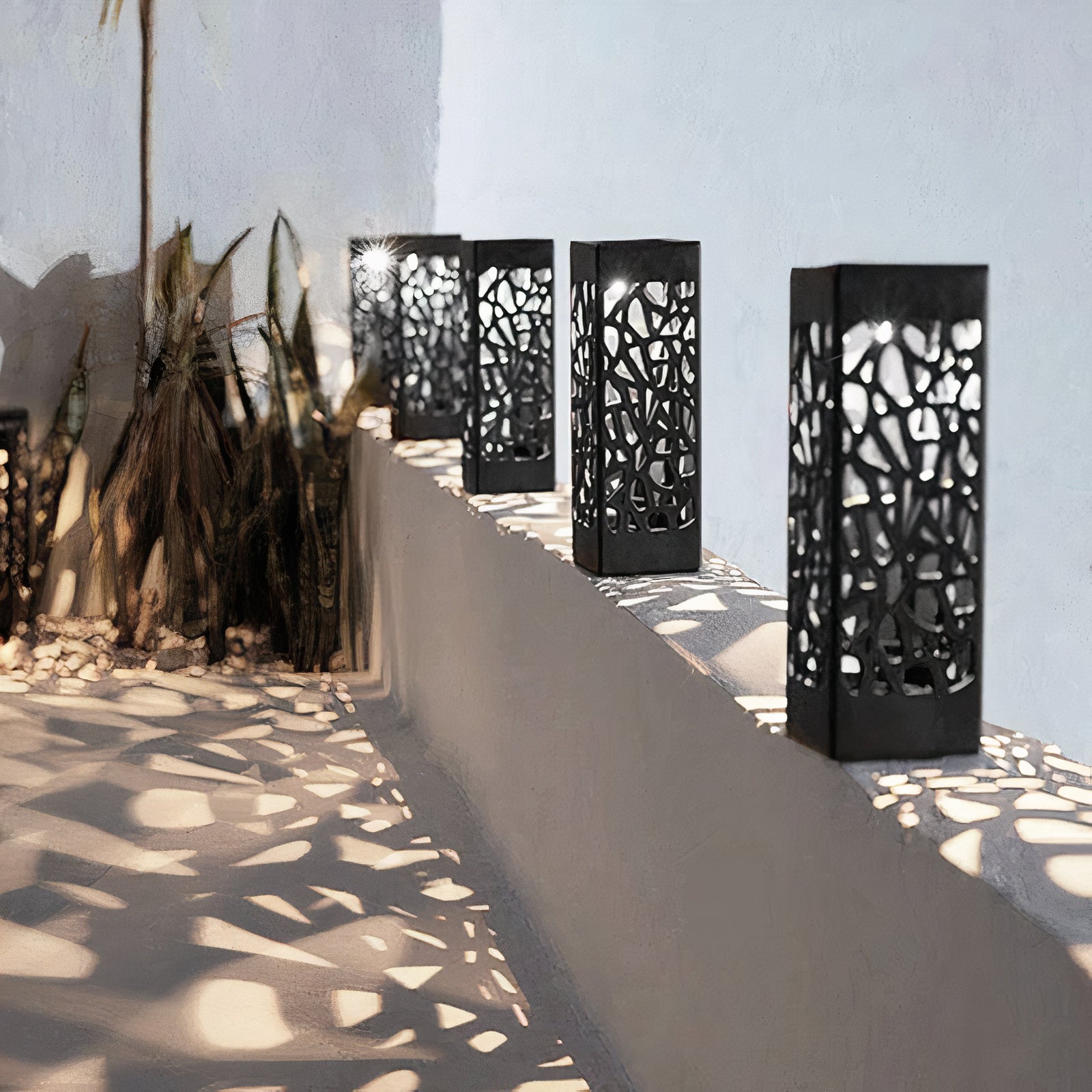Novaflame Modern LED Outdoor Wall Lamp