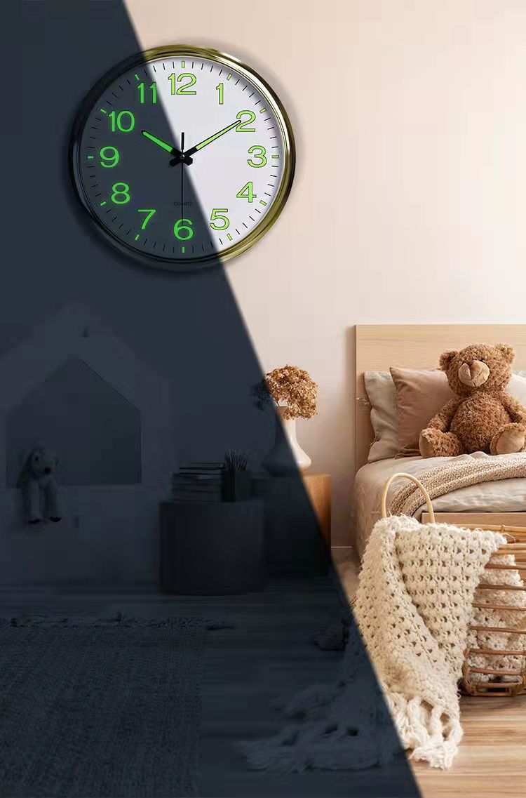 Silent Classroom Clock 30cm - Glow-in-Dark Clock