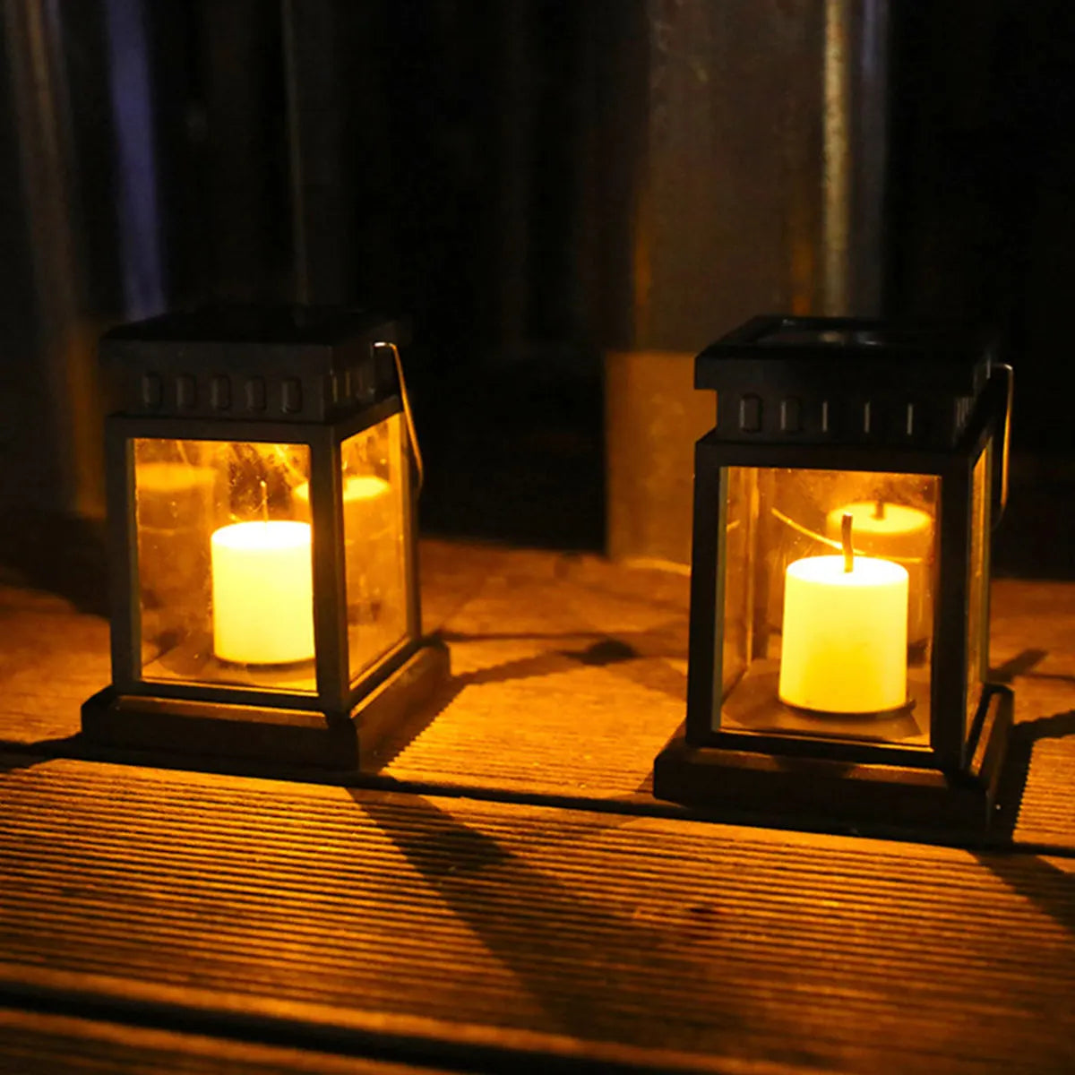 Lumière Elegant Solar Outdoor Lantern
