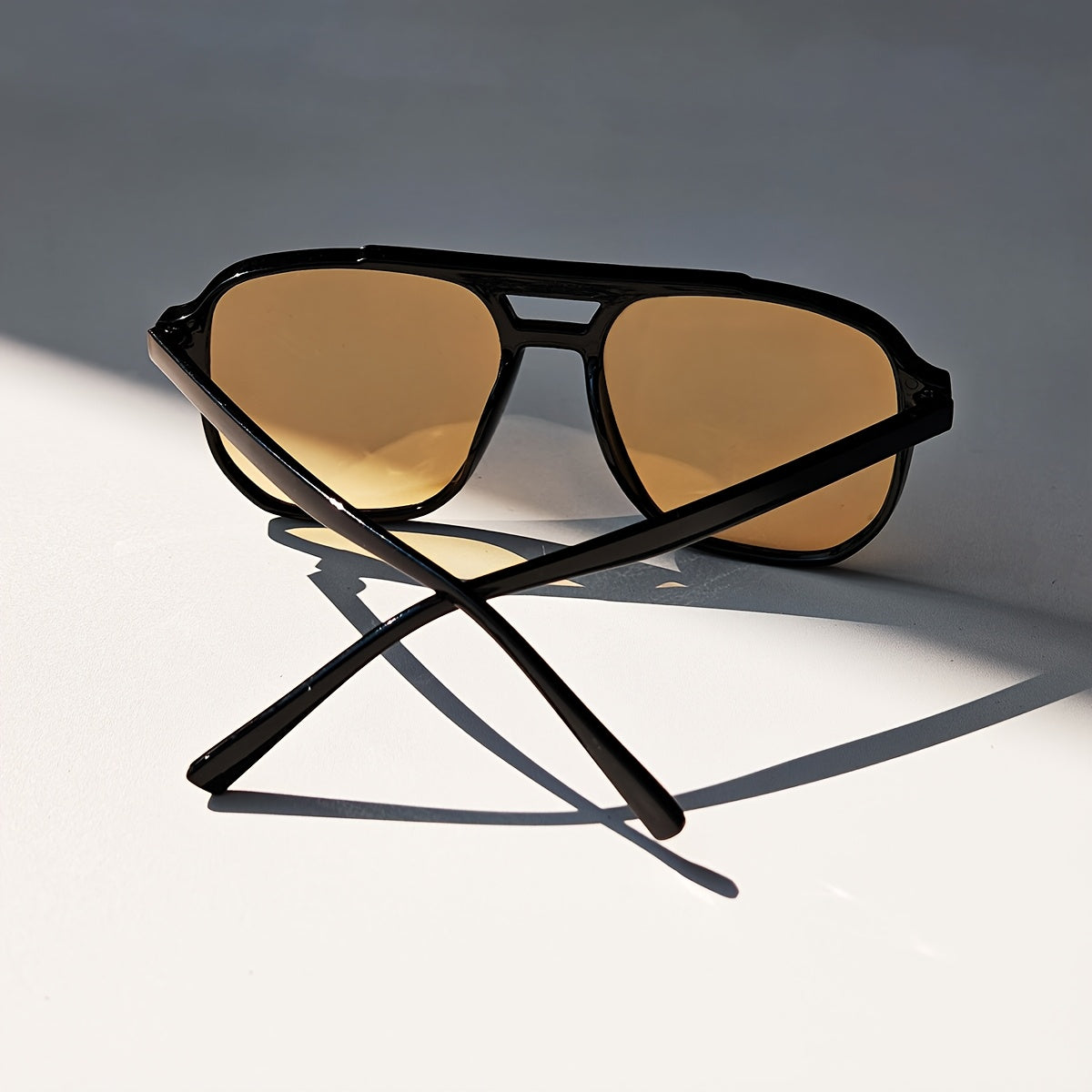 Oversized Aviator Sunglasses - Chic Black Frame with UV400 Orange Tinted Lenses 4
