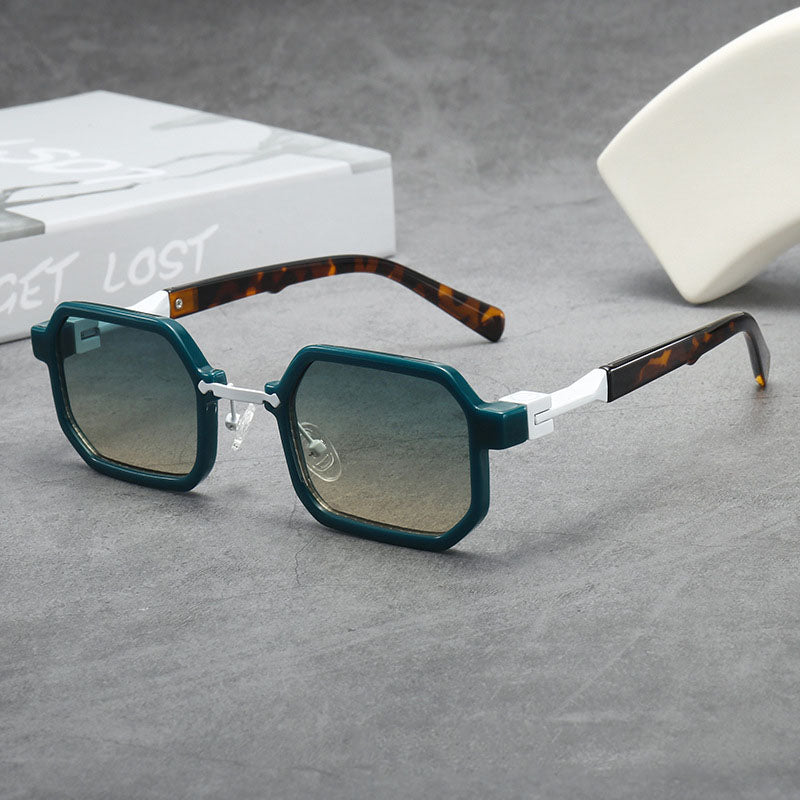Retro Thick-Frame Sunglasses - Stylish UV Protection Shades for Everyday Wear 4