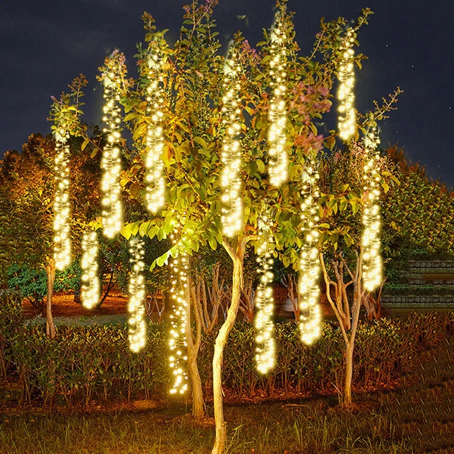 Cometfall - Outdoor Fairy Light Decoration