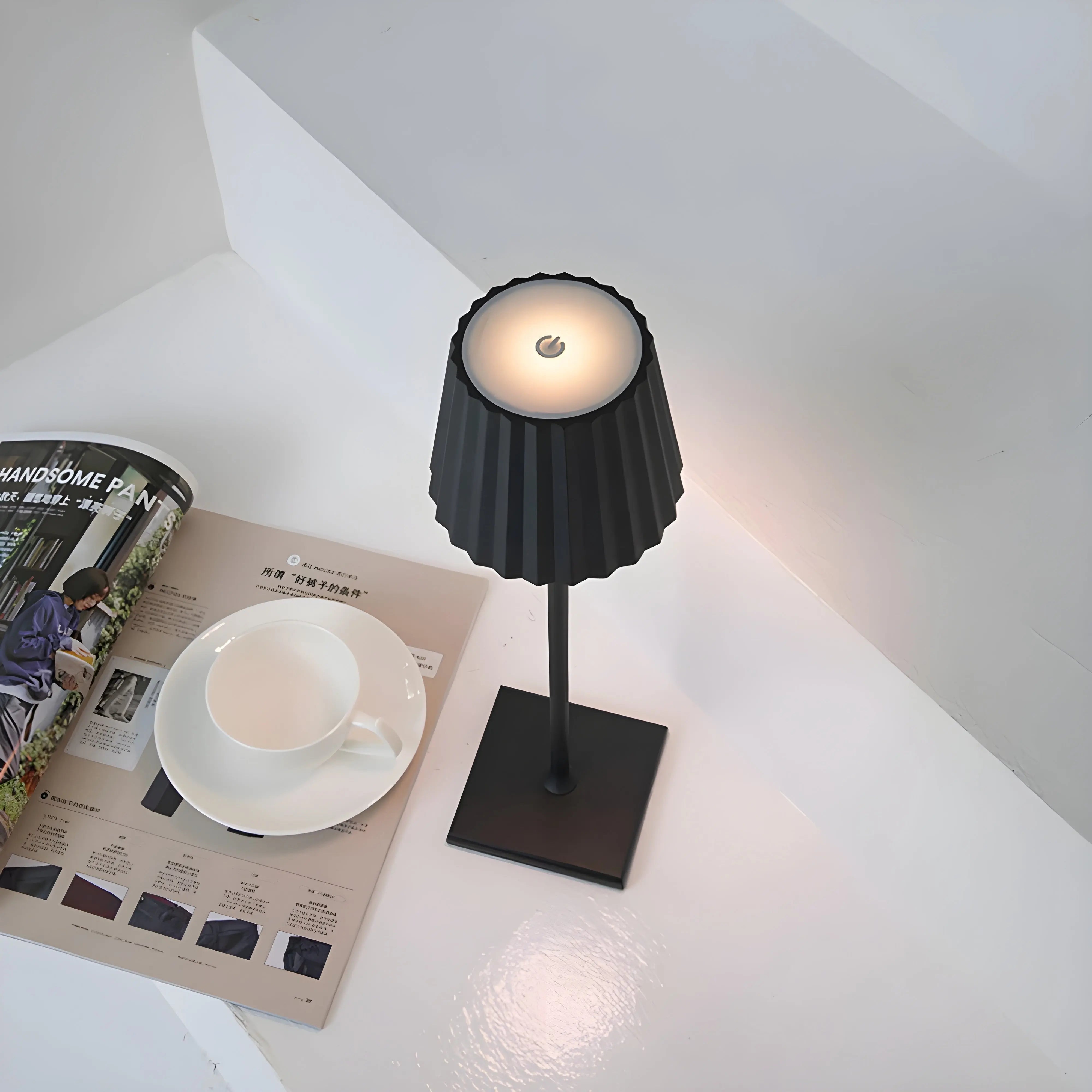 Arlo Cordless Scandinavian Table Lamp - Waterproof Touch