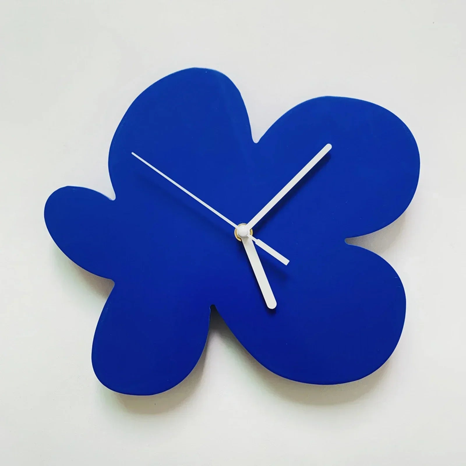 PetalTime - Elegant Flower Wall Clock