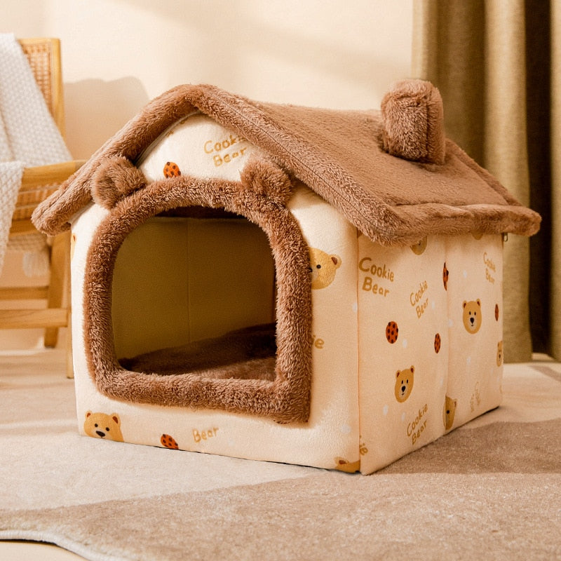 FluffyHaven - Enclosed Pet House for Cats and Dogs